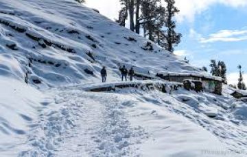 Heart-warming 4 Days Deoria Tal - Sari Village - Chopta Vacation Package
