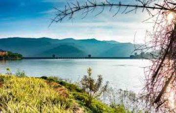 Best 2 Days 1 Night Khandala and Mumbai Holiday Package