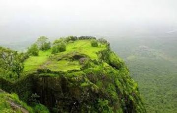 Best 2 Days 1 Night Khandala and Mumbai Holiday Package