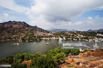 Experience 4 Days 3 Nights Mount Abu Trip Package