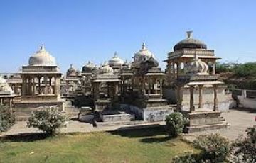 Amazing 4 Days Udaipur with Nathdwara Holiday Package