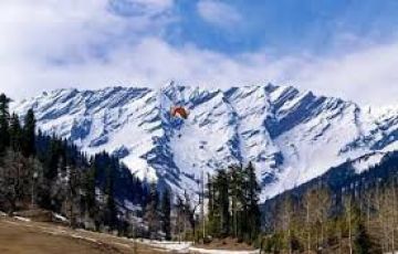 Family Getaway 7 Days Pathankot, Dalhousie, Manali and Rohtang Pass Tour Package