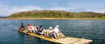 Amazing 6 Days Munnar, Thekkady with Alleppey Tour Package