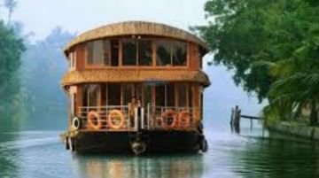 Amazing 6 Days Munnar, Thekkady with Alleppey Tour Package