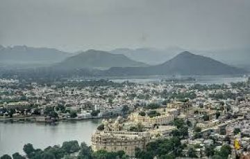 Heart-warming 9 Days Delhi with Udaipur Trip Package
