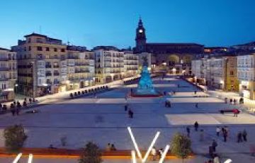 Family Getaway 14 Days Pemplona Holiday Package