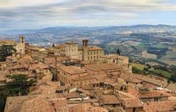 Beautiful Spoleto Tour Package from Rome