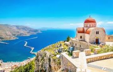 Memorable 8 Days Athens to Heraklion Trip Package