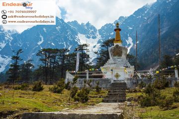 SIKKIM GANGTOK LACHUNG YUMTHANG VALLEY PELLING SKY WALK DARJEELING TEA GARDEN ROPEWAY 8 NIGHT 9 DAY TOUR