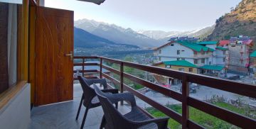 Magical 4 Days Delhi to Manali Tour Package