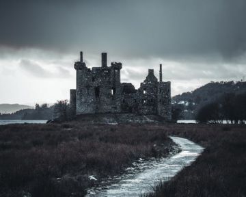 Family Getaway 12 Days Edinburgh to Tramore Holiday Package