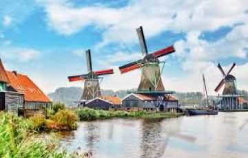 Ecstatic 7 Days Amsterdam Area to Rotterdam Trip Package