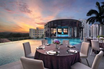 Heart-warming 5 Days 4 Nights Delhi with Singapore Tour Package