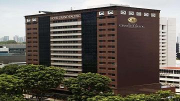 Best 5 Days Delhi and Singapore Trip Package