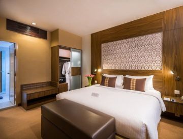 Best 5 Days Delhi and Singapore Trip Package