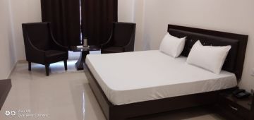 Pleasurable Guptkashi Tour Package from Delhi