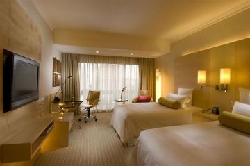 Experience 5 Days Delhi and Singapore Vacation Package