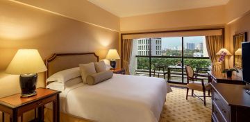 Memorable 5 Days Delhi with Singapore Trip Package