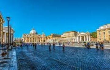 Experience 11 Days London to Venice Area Holiday Package