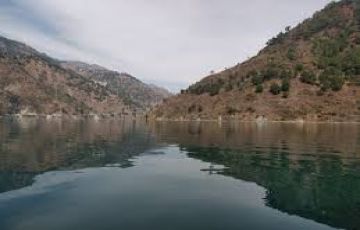 Family Getaway 7 Days 6 Nights Manali, Dharamshala and Dalhousie Vacation Package