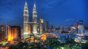 Best Malaysia Tour Package for 4 Days 3 Nights