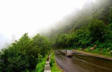 Family Getaway 3 Days Pachmarhi to Pipariya Tour Package