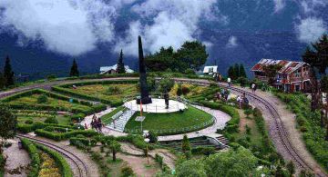 Amazing 5 Days Bagdogra, Darjeeling, Gangtok and Tsomgolake Holiday Package
