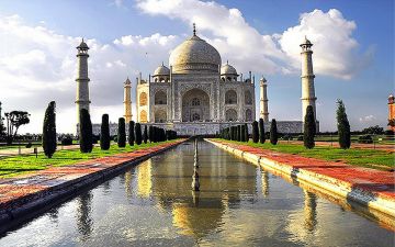 Magical Delhi To Agra Tour Package for 2 Days from Agra To Mathura Vrindavan To Delhi