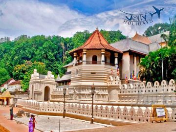 Memorable 5 Days 4 Nights Bentota and Colombo Trip Package