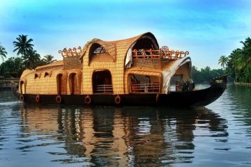 Experience 7 Days Cochin, Alleppey with Poovar Holiday Package