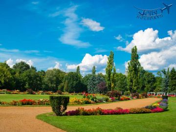 Experience 8 Days 7 Nights Budapest, Vienna, Salzburg and Prague Trip Package