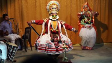 Magical 6 Days 5 Nights Cochin, Munnar, Thekkady and Alleppey Trip Package