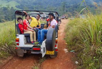 Magical 6 Days 5 Nights Cochin, Munnar, Thekkady and Alleppey Trip Package