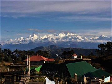 Best 4 Days Tumling, Sandakphu and Darjeeling Holiday Package