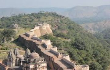 Family Getaway Mount Abu Tour Package for 5 Days from Udaipur