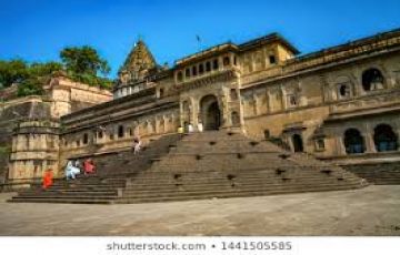Magical 3 Days Ujjain, Maheshwar with Indore Family Trip Package