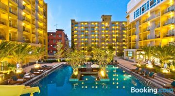 Family Getaway Kuala Lumpur Tour Package for 7 Days from Bangkok