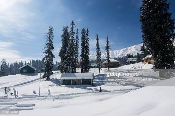 Experience 7 Days 6 Nights Srinagar Hill Stations Holiday Package