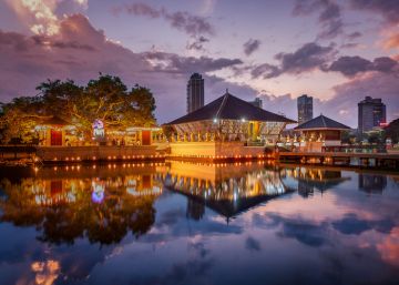 Experience 5 Days 4 Nights Colombo Trip Package