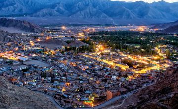Family Getaway 6 Days 5 Nights Nubra Family Tour Package