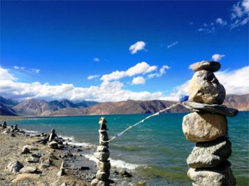 Experience 7 Days Delhi to Ladakh Honeymoon Holiday Package