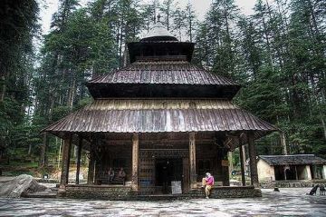 Beautiful 4 Days Manali and New Delhi India Holiday Package