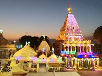 Experience 2 Days 1 Night Ujjain Family Trip Package