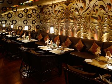 Heart-warming Hampi Tour Package from Badami