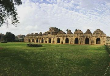 Heart-warming Hampi Tour Package from Badami
