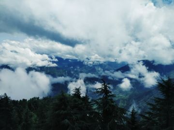 Beautiful 3 Days 2 Nights Dalhousie with New Delhi Trip Package