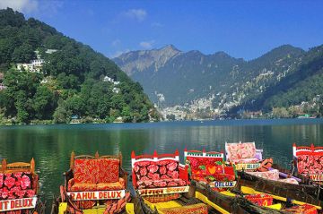 Memorable 3 Days 2 Nights Nainital with New Delhi Trip Package