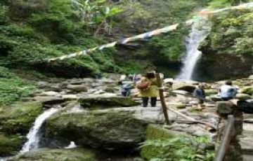 5 Days Pelling to Darjeeling Weekend Getaways Tour Package