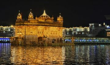 Heart-warming 3 Days 2 Nights Amritsar with New Delhi Holiday Package
