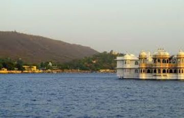 Beautiful 3 Days Udaipur Weekend Getaways Holiday Package